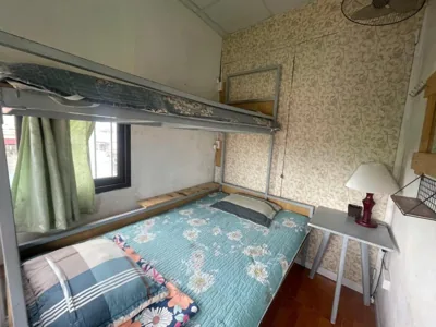 Camera matrimoniale piccola o doppia con letti singoli — Ba Dinh Le rêveur Homestay